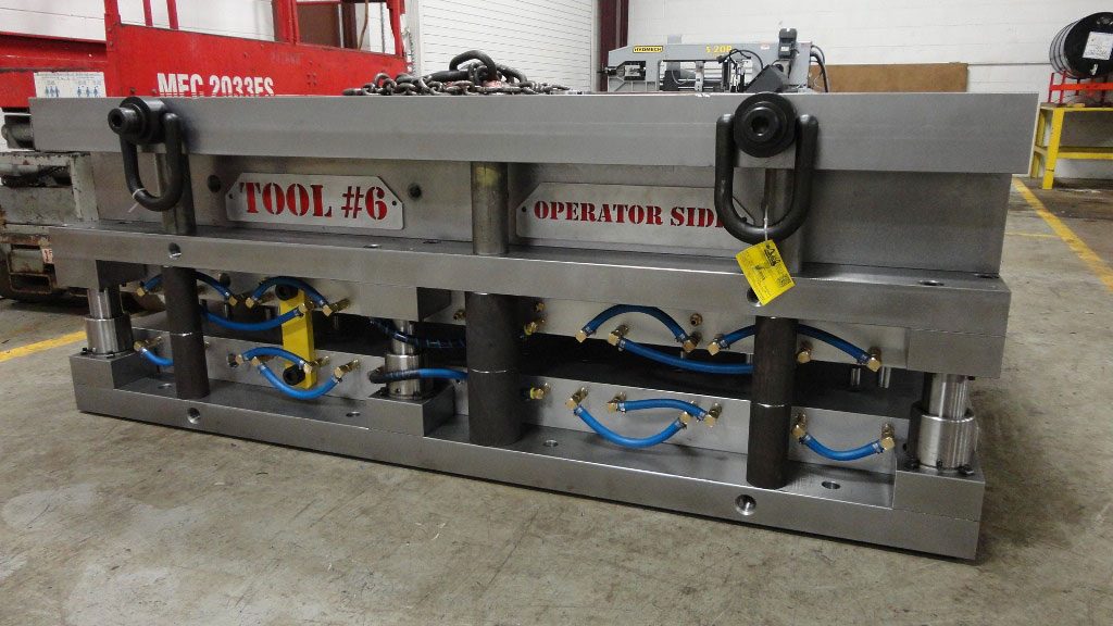 drop injection mold